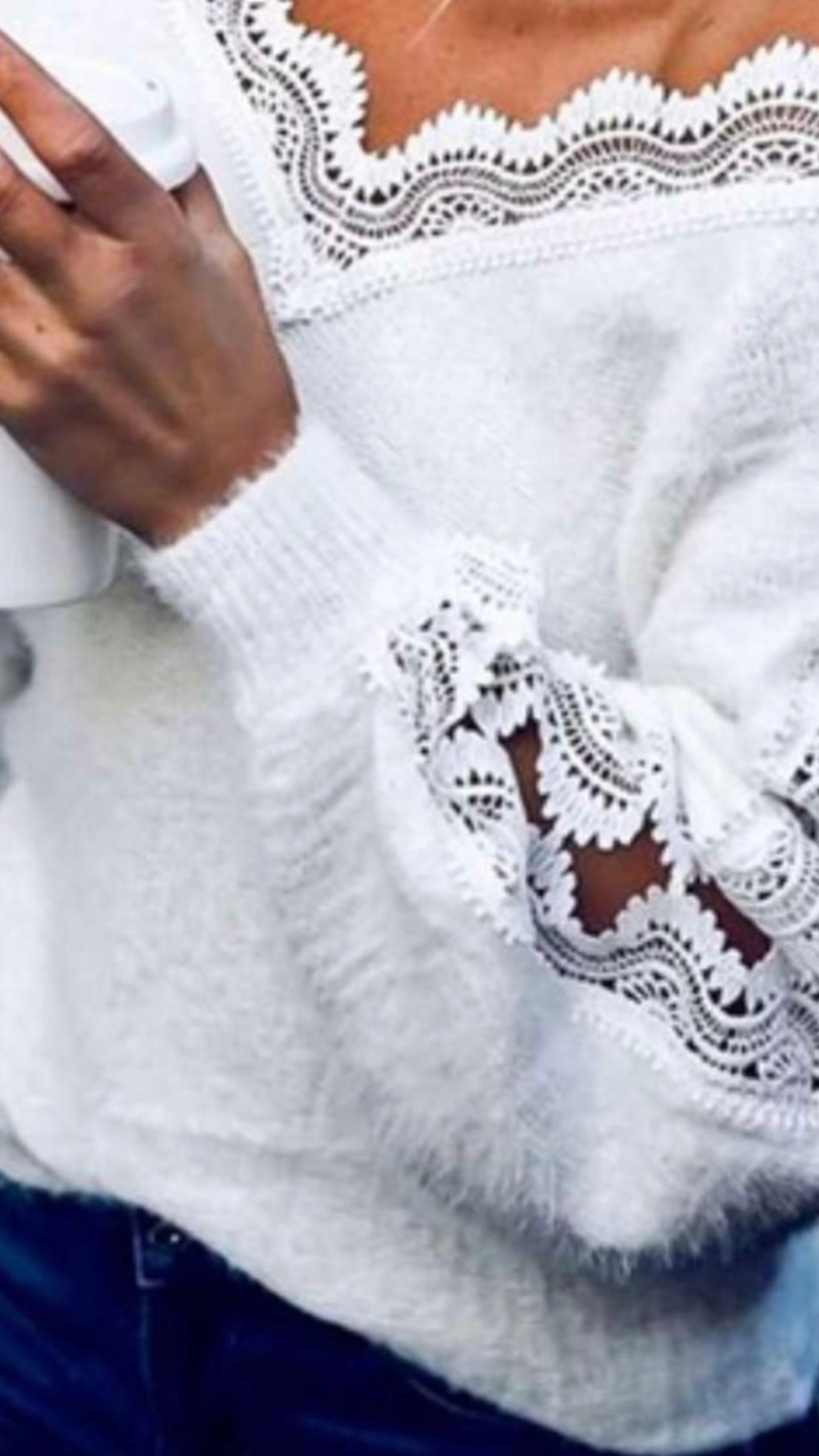 ROMANTIC LACE SWEATER