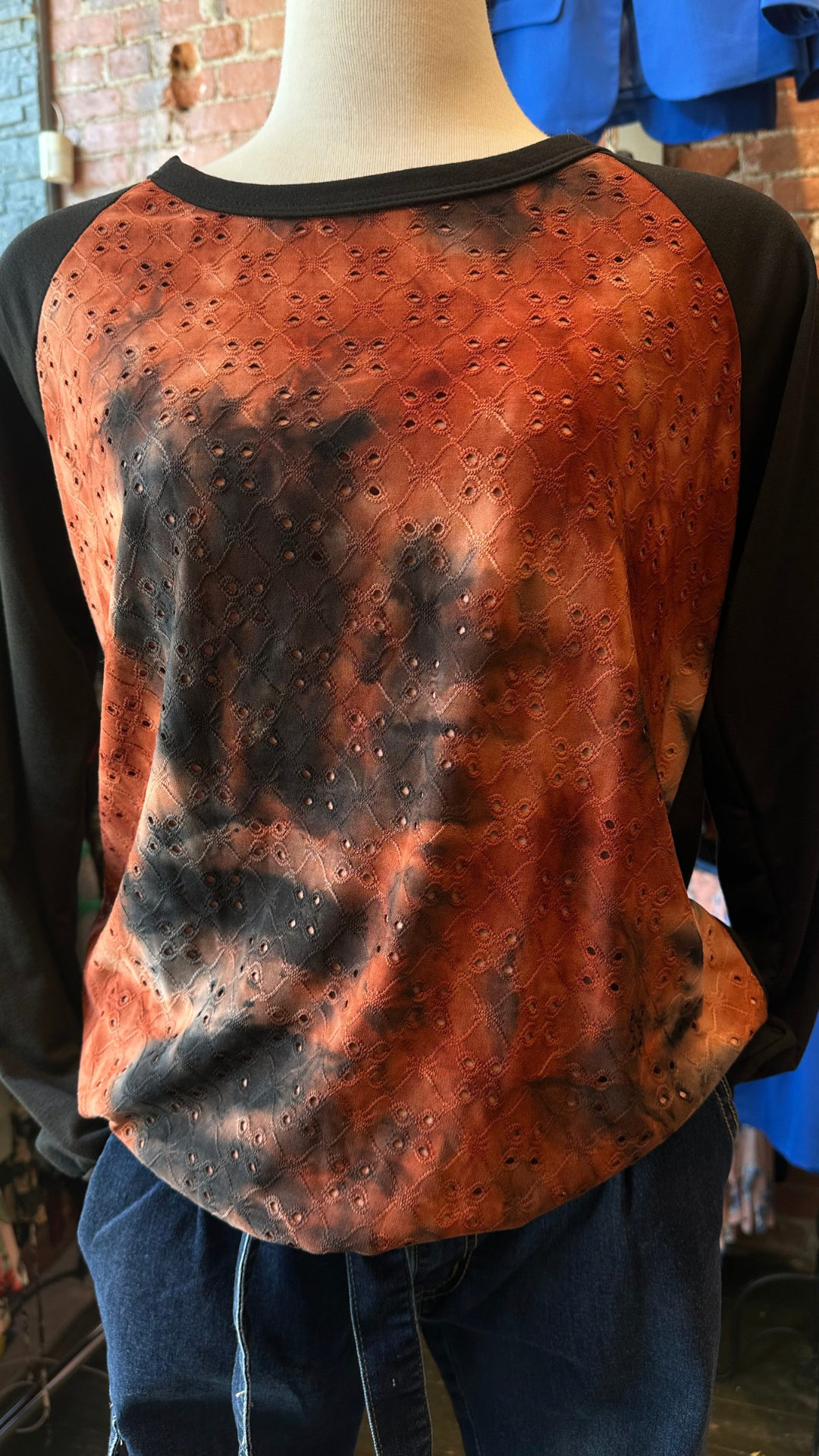 BURNT ORANGE AND BLACK TOP