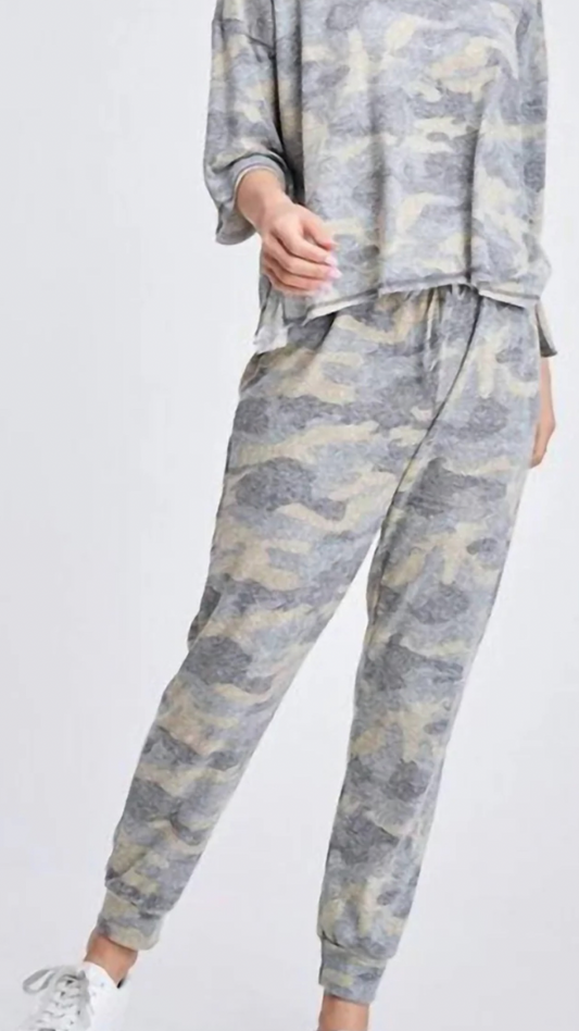 CAMO JOGGER