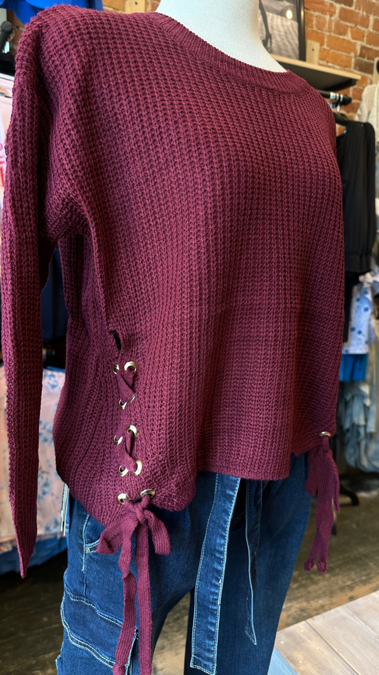 BURGUNDY SWEATER