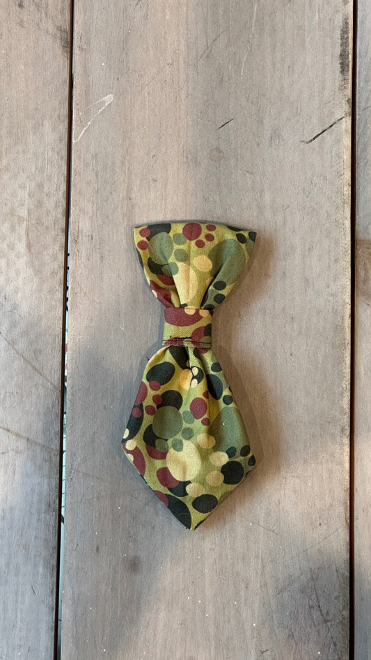 Camouflage Tie - fits over the collar tie